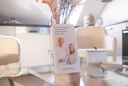 Liebscher & Bracht Praxis - Wartebereich