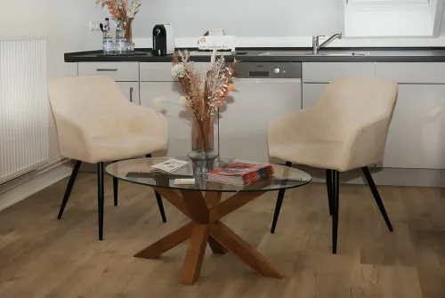 Wartebereich der Liebscher & Bracht Praxis in Fahrdorf